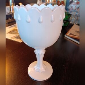 WHITE GLASS GOBLET